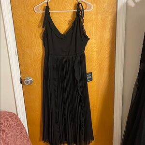 Lulu's Black Midi Dress with Pleats